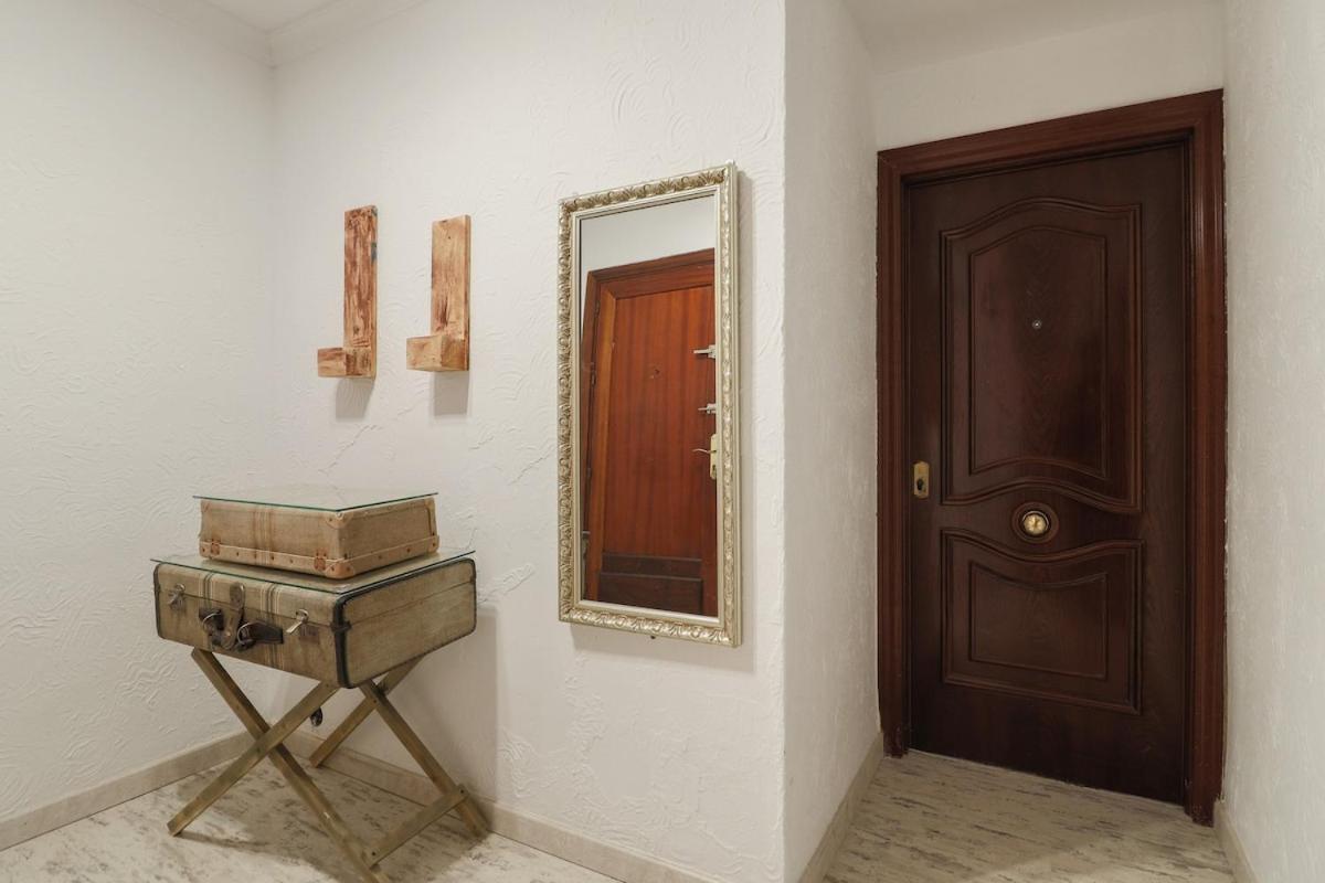 C34 - One Bedroom Apartment Next To Alcazaba Malaga Luaran gambar